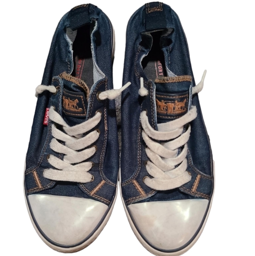 LEVIS denim slip-on sneakers 8.5